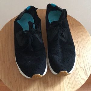 Native women’s sneaker size 7.5